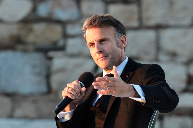 Macron, Ariège ziyareti sırasında Avrupa Birliği dışından diploma alan doktorların durumuna ilişkin konuşurken Cezayir gerilimine de değindi.