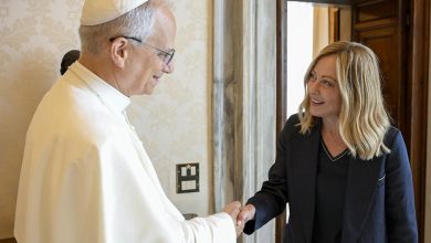 İtalya Başbakanı Giorgia Meloni, Papa'yı hedef alan ABD Başkanı Donald Trump'a sert şekilde yüklendi