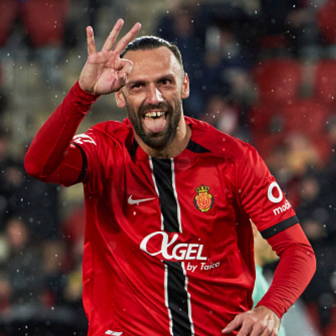 İspanya Ligi'nde Mallorca, Real Madrid'i eski Fenerbahçeli Vedat Muriqi'in 90+1'inci dakikadaki golüyle 2-1 mağlup etti