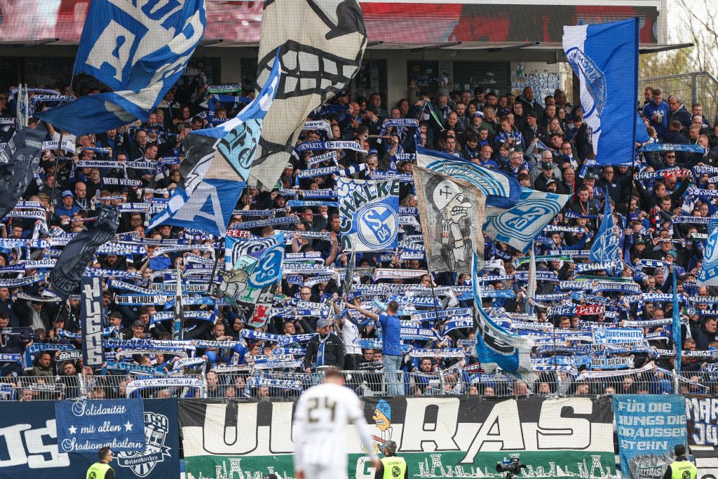 Schalke, Alman Ligi’ne yürüyor 1 schalke2