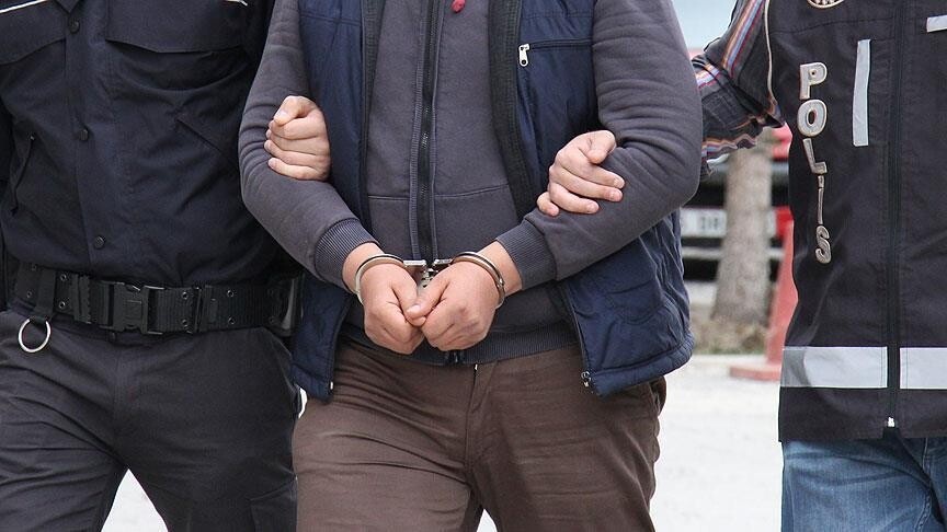 İstanbul’da oto hırsızlığı ekiplerinin yürüttüğü soruşturma, otobüslere yönelik organize “change” işlemini ortaya çıkardı.