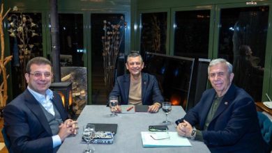 CHP'nin seçilmiş genel başkanı Özgür Özel ile CHP Cumhurbaşkanı Adayı Ekrem İmamoğlu, Özel'in Ankara İl Başkanlığı'nda yapacağı bayramlaşma için çağrı yaptı