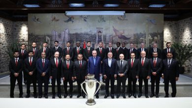 Galatasaray art arda dördüncü lig şampiyonluğunu kazanmasının ardından Cumhurbaşkanı Recep Tayyip Erdoğan'ı ziyaret etti