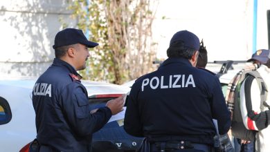 İtalya genelinde uyuşturucu ticareti ve yasa dışı silah taşımaya yönelik geniş çaplı operasyon düzenlendi.