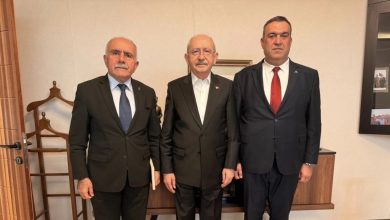Eski CHP Genel Başkanı Kemal Kılıçdaroğlu'nu CHP İstanbul İl Başkanlığı'na kayyım olarak atanan Gürsel Tekin’in yardımcıları ziyaret etti