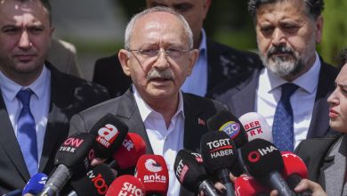 CHP Genel Başkanlığı'na geri dönen Kemal Kılıçdaroğlu'nun genel merkeze bayramlaşmaya, 28 Mayıs yerine 30 Mayıs'ta gideceği bildirildi