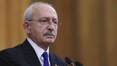 CHP'li 8 milletvekili, daha önce destek verdikleri Kemal Kılıçdaroğlu'nu polis müdahalesiyle partiye girmekle itham edip eleştirdi