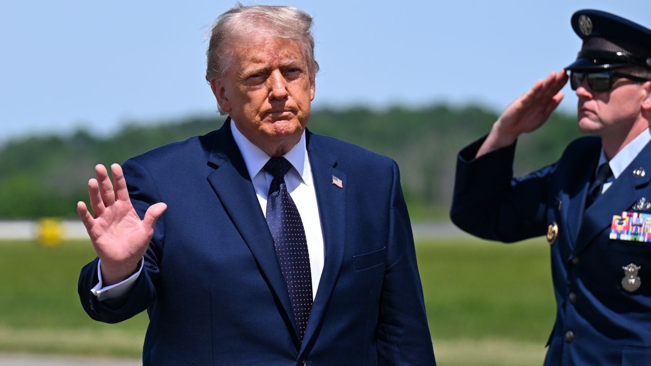 ABD Başkanı Donald Trump, Beyaz Saray yakınlarında yaşanan silahlı saldırının ardından açıklama yaptı.