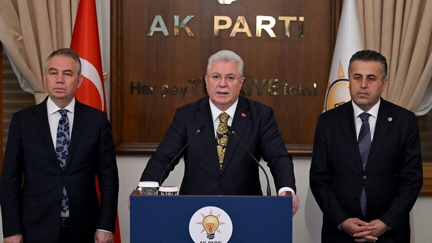 AK Parti Grup Başkanvekili Muhammet Emin Akbaşoğlu, 30 maddeden oluşan 12. Yargı Paketi’nin TBMM Başkanlığına sunulduğunu açıkladı. Teklifte