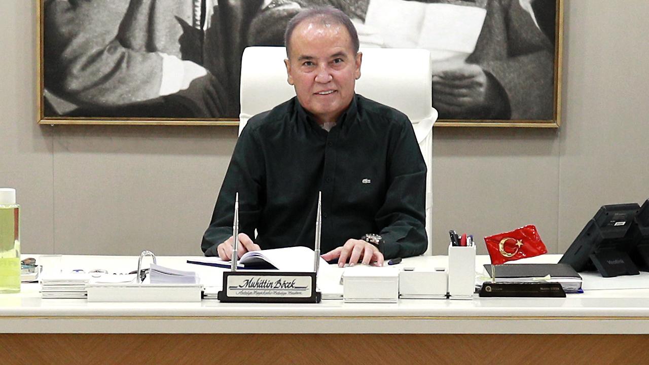 Muhittin Böcek ile ilgili tüm haberler NationalTurk.com'da! Muhittin Böcek haberleri, gelişmeleri ve Muhittin Böcek fotoğrafları yer alıyor.