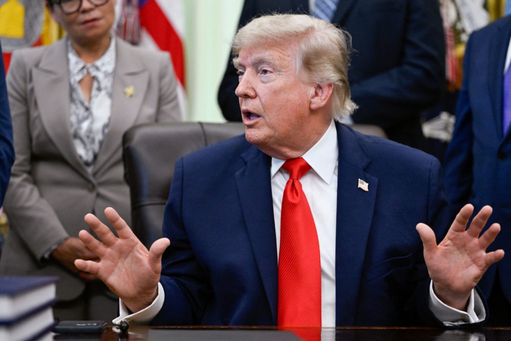 ABD İran Savaşı! ABD Başkanı Donald Trump, İran’la yürütülen görüşmelerde anlaşmanın yarın imzalanabileceğini açıkladı.