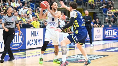 Türkiye Sigorta Basketbol Süper Ligi yarı-final serisi ilk maçında Fenerbahçe Beko, evinde Anadolu Efes’i son anda yendi