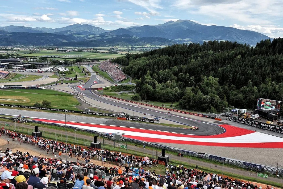 FIA, bu hafta sonu Red Bull Ring’de yapılacak Avusturya Grand Prix’sini “sıcaklık tehlikesi” kapsamına aldı.