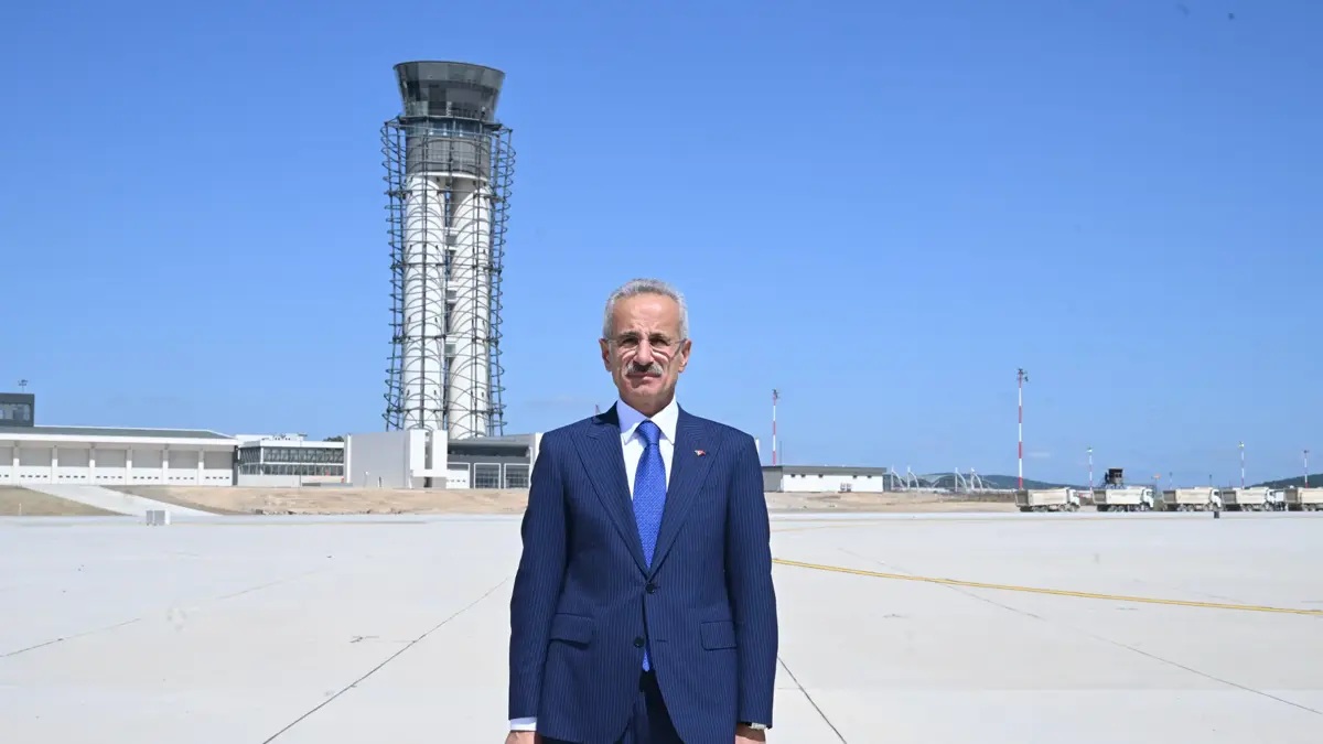 Proje kapsamında drone’ların ses, radyo frekansı ve görüntü izlerinin takip edilmesini sağlayacak altyapılar geliştirildi.