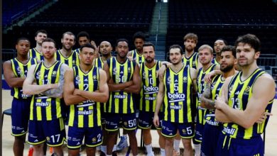 Türkiye Sigorta Basketbol Süper Ligi play-off yarı final 4. maçında Anadolu Efes'in konuğu olan Fenerbahçe Beko finale çıktı
