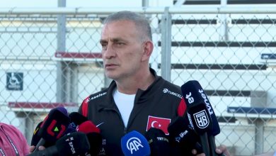 TFF Başkanı İbrahim Hacıosmanoğlu, 2026 Dünya Kupası’nda ilk 2 maçından puan çıkaramayan A Milli Futbol Takımı’nda teknik direktör Vincenzo Montella ve futbolculara sahip çıktı.