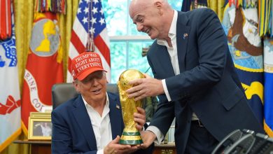 FIFA Başkanı Gianni Infantino’nun 2026 Dünya Kupası yayın haklarını 120 milyon dolara sattığı Meksika’da esnaf ayağa kalktı