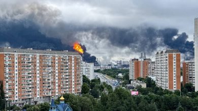 Ukrayna'nın Rusya'ya İHA'larla saldırması sonucu Petrol Rafinerisi havaya uçtu. Başkent Moskova'da gökten yağmur yerine petrol yağdı