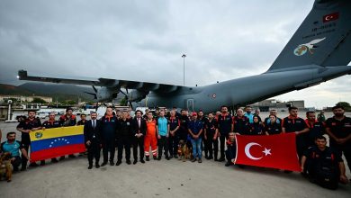 Türkiye’den gönderilen arama kurtarma ekipleri, 7,2 ve 7,5 büyüklüğündeki depremlerle sarsılan Venezuela’ya ulaştı.