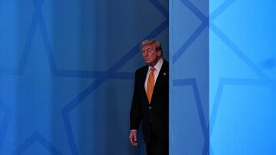 ABD İran Savaşı! Trump, Hürmüz Boğazı’nda ablukayı yeniden başlattıklarını taşınan yüklerden yüzde 20 geçiş ücreti alınacağını açıkladı.