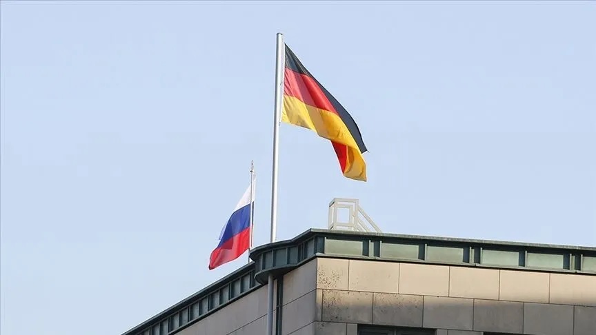 Almanya, Rus istihbarat servisleriyle bağlantılı olduğunu belirttiği siber saldırılar nedeniyle Rusya’nın Berlin Büyükelçisi’ni Dışişleri Bakanlığı’na çağırdı.