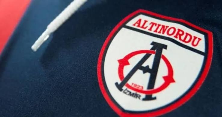 Altınordu’da tarihi karar! TFF 2. Lig’e katılmayacak 1 İzmir temsilcisi Altınordu FK, uygun yatırımcı bulunamaması nedeniyle 2026-2027 sezonunda TFF 2. Lig’de yer almama kararı aldığını açıkladı.