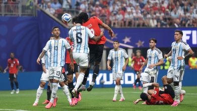 2026 Dünya Kupası'nda Arjantin'de Lionel Messi şov 1 2026 Dünya Kupası'nda Arjantin, 2-0 geriye düştüğü maçta Mısır'ı 3-2 mağlup etti. Arjantin'de Lionel Messi, bir gol, bir asist yaptı, bir de penaltı kaçırdı