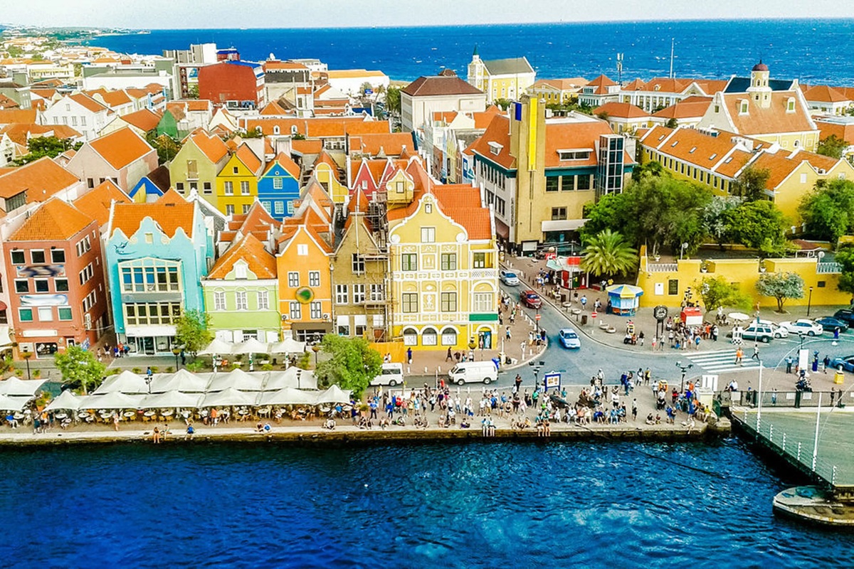 Dünya Kupası'yla ilgi arttı! Curaçao nerede, nasıl gidilir, tatil için ne sunuyor? 2 curacao