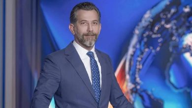 Deniz Bayramoğlu’nun işine son verildi 1 Kanal D Ana Haber sunucusu Deniz Bayramoğlu’nun görevine son verildiği öğrenildi. Kanal D’den konuya ilişkin resmi bir açıklama yapılmadı.
