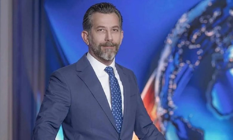 Kanal D Ana Haber sunucusu Deniz Bayramoğlu’nun görevine son verildiği öğrenildi. Kanal D’den konuya ilişkin resmi bir açıklama yapılmadı.