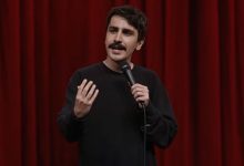 Son gösterisi nedeniyle hakkında soruşturma başlatılan komedyen Deniz Göktaş, havalimanında gözaltına alındı