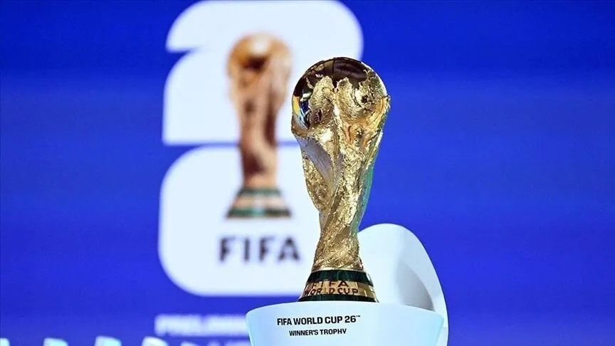 Dünya Kupası’nda yarı final eşleşmeleri belli oldu 1 2026 Dünya Kupası’nda yarı finalistler belli oldu. Çeyrek finalin son maçında Arjantin, İsviçre’yi uzatmalarda 3-1 yenerek adını son 4 takım arasına yazdırdı.