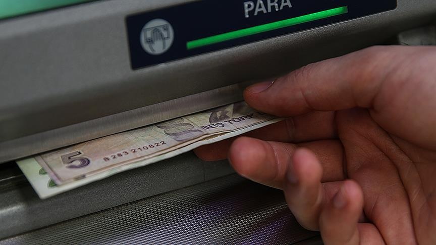 Emekliye zamda ilk eşik aşıldı: En düşük aylık 23 bin 552 TL olacak 1 En düşük emekli aylığının 23 bin 552 TL’ye yükseltilmesini öngören madde, TBMM Plan ve Bütçe Komisyonu’nda kabul edildi.