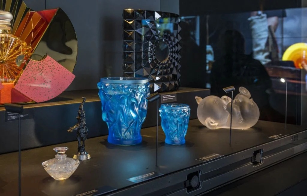 Fransa’da müze soygunu! Lalique’e ait milyonluk mücevherler çalındı 1 Louvre’daki hırsızlık sonrası rapor
