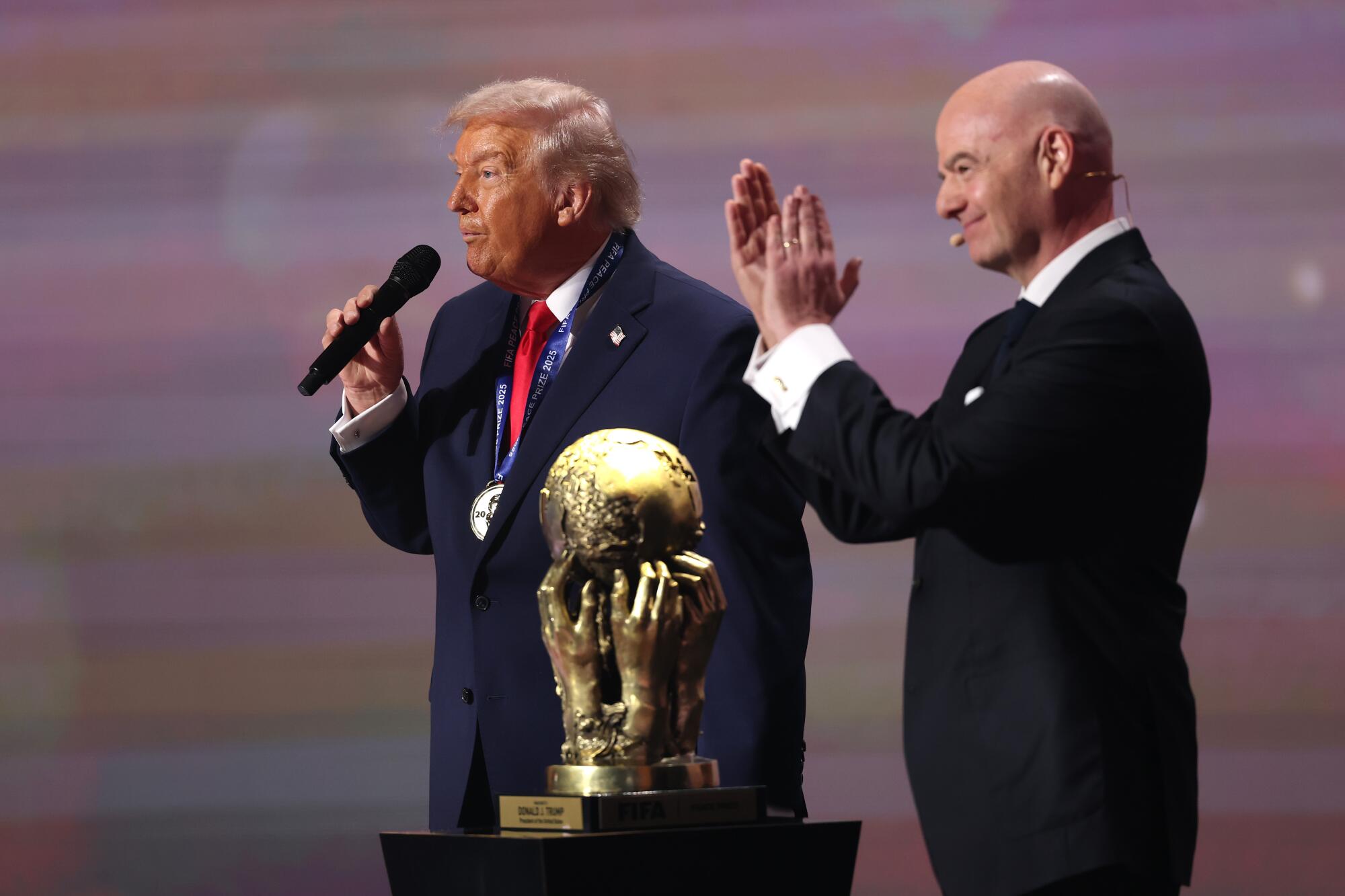 Gianni Infantino yeniden gündemde 1 FIFA Başkanı Gianni Infantino hakkındaki eleştirilerin ardı arkası kesilmiyor