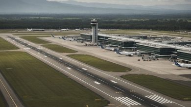Kolombiya’da havalimanına dron saldırısı: 3 kişi yaralandı 1 Kolombiya’nın kuzeybatısındaki Tibu kentinde bulunan havalimanı, patlayıcı yüklü dronlarla hedef alındı. Saldırıdan silahlı isyancı örgüt ELN sorumlu tutuldu.