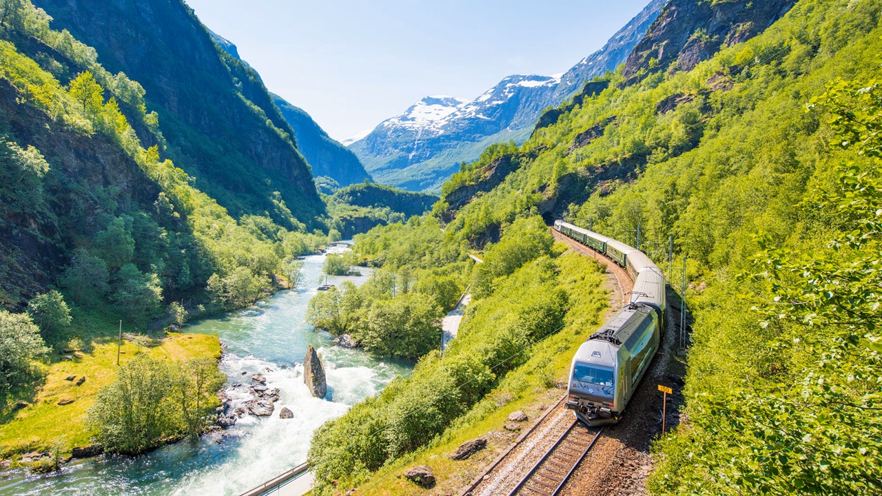 Dünya Kupası’nın Vikingleri merak uyandırdı! İşte unutulmaz bir Norveç tatilinin ipuçları 3 norvec tren